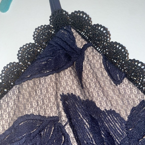 Lulus Navy Blue Floral Mesh Lace Trumpet Midi Dress size M - Picture 4 of 4